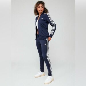 Adidas NWT 3 stripe track suit navy blue women’s medium